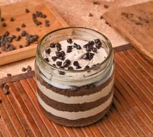 Choco Chips Jar Cake