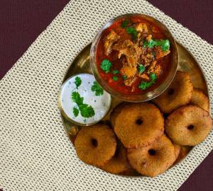 6 Chitti Gari with Chicken Curry