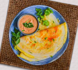 3 small egg dosa with chicken curry