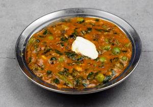 Kathiyawadi Sp. Lili Methi Matar Malai