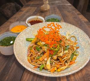 Street Style Chowmein Egg