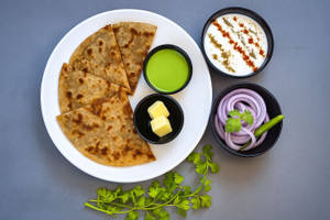 Aloo Pyaaz Paratha
