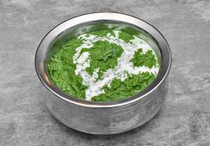 Palak Rice With Raita
