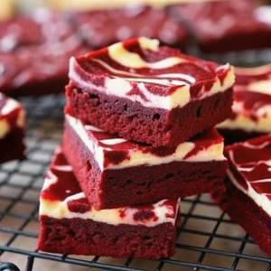 Red Velvet Cheesecake Brownie
