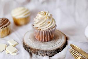 Vanilla Cup Cake Set Of 2