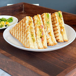 Veg Cheese Grilled