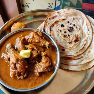 Chicken Masala(400Ml) With 2Pc Roti                                       