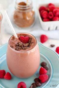 Raspberry oreo shake