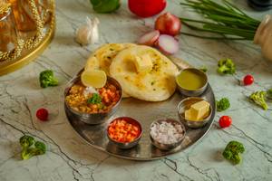 Matar Kulcha