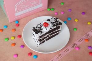 Black Forest Pastry (4pcs)