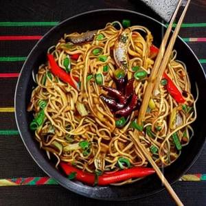 Veg Chilli Garlic Noodle