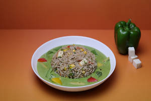 Tres Pepper Paneer Rice With Creamy Cilantro Gravy