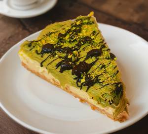 Viral Pistachio Cheesecake