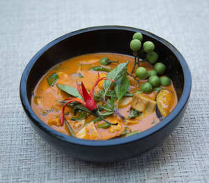 Prawn Red Curry With Bamboo Shoot