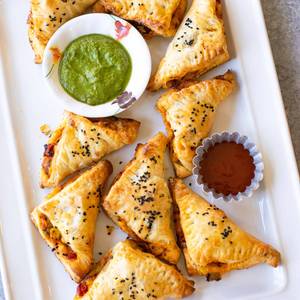Makhni paneer patties
