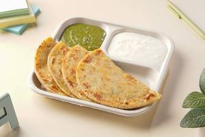 Gobi Paratha With Curd & Green Chutney