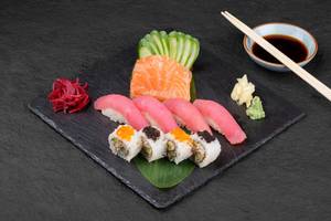 Sushi & Sashimi Platter