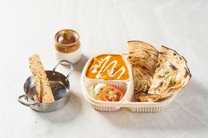 Shahi Paneer With Laccha Paratha
