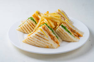 DYNAMITE CHICKEN CLUB SANDWICH (p)