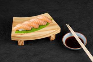 Salmon Nigiri [4 Pcs] (Seafood)