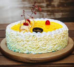 Premium pineapple cake [small]