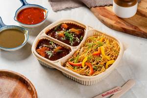 Chilli paneer with Veg Noddles - ( Combo )