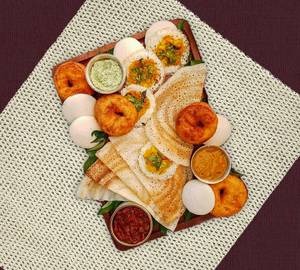 Butter Karve Paaku Karam Dosa Small [3 Pieces]