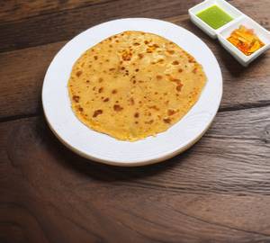 Aloo paratha with curd