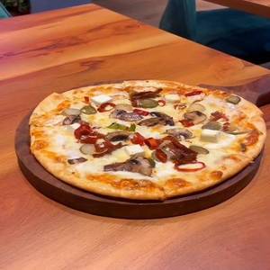 Veggie Paneer Pizza