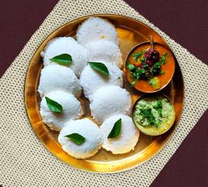 Butter idli [4 pieces]