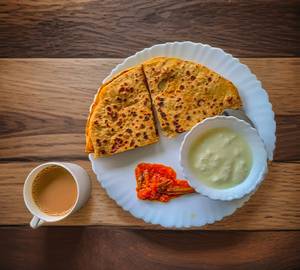2 Aloo Pyaz Paratha + Tea/Dahi