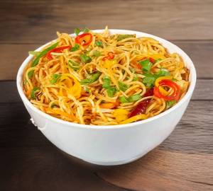 Veg Chowmein [450 Ml]