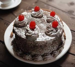 Black Forest Cake [500 Grams]