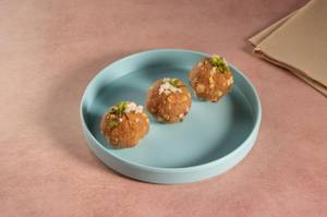 Marwadi Churma Ladoo
