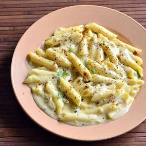 Penne Pasta Alfredo