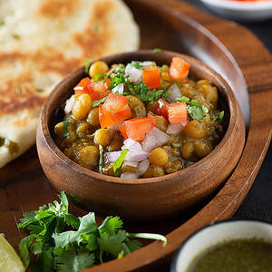 Matar Kulcha Whole Wheat " Dilli Wale"[2pcs]