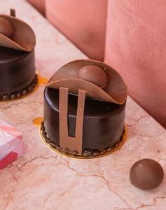 Eggless Belgian Chocolate Truffle Pastry [100g]