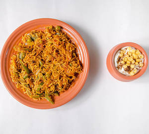Veg Biryani With Raita