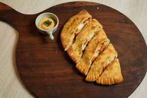 Butter Chicken Stuffed Garlic Bread