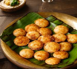 Ghee nuwulapodi idli [4 pieces]