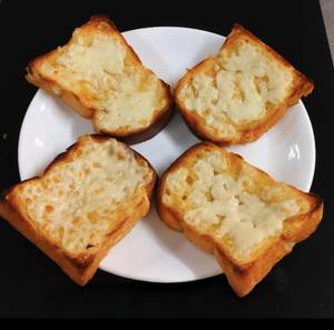 Garlic Bread With Cheese