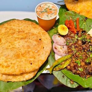 Full (2 Pcs Bhatura)