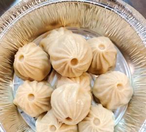 Paneer Raw Momos [30 Pieces]