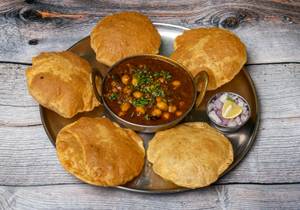 Chole Puri