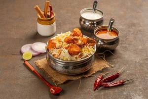 Chicken Biryani Boneless (2 Persons)