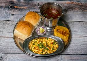 Vada Misal Pav