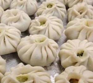 Veg Raw Momos [30 pieces]