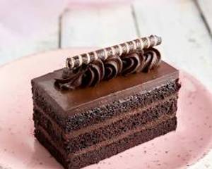 Dark chocolate truffle pastry 