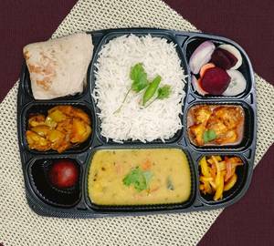Veg dinner thali