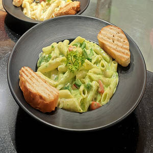 Pasta In Basil Pesto